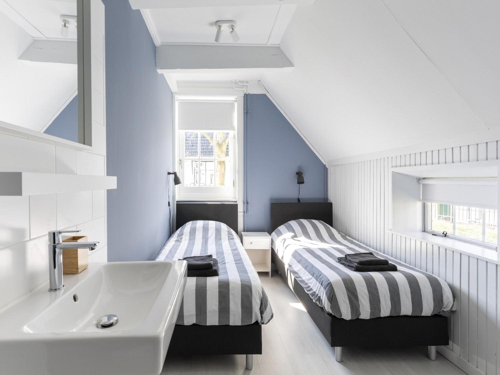 Luxuriously Restored Farmhouse With Trendy Interior Close To Sea And Forest 흐룻 외부 사진