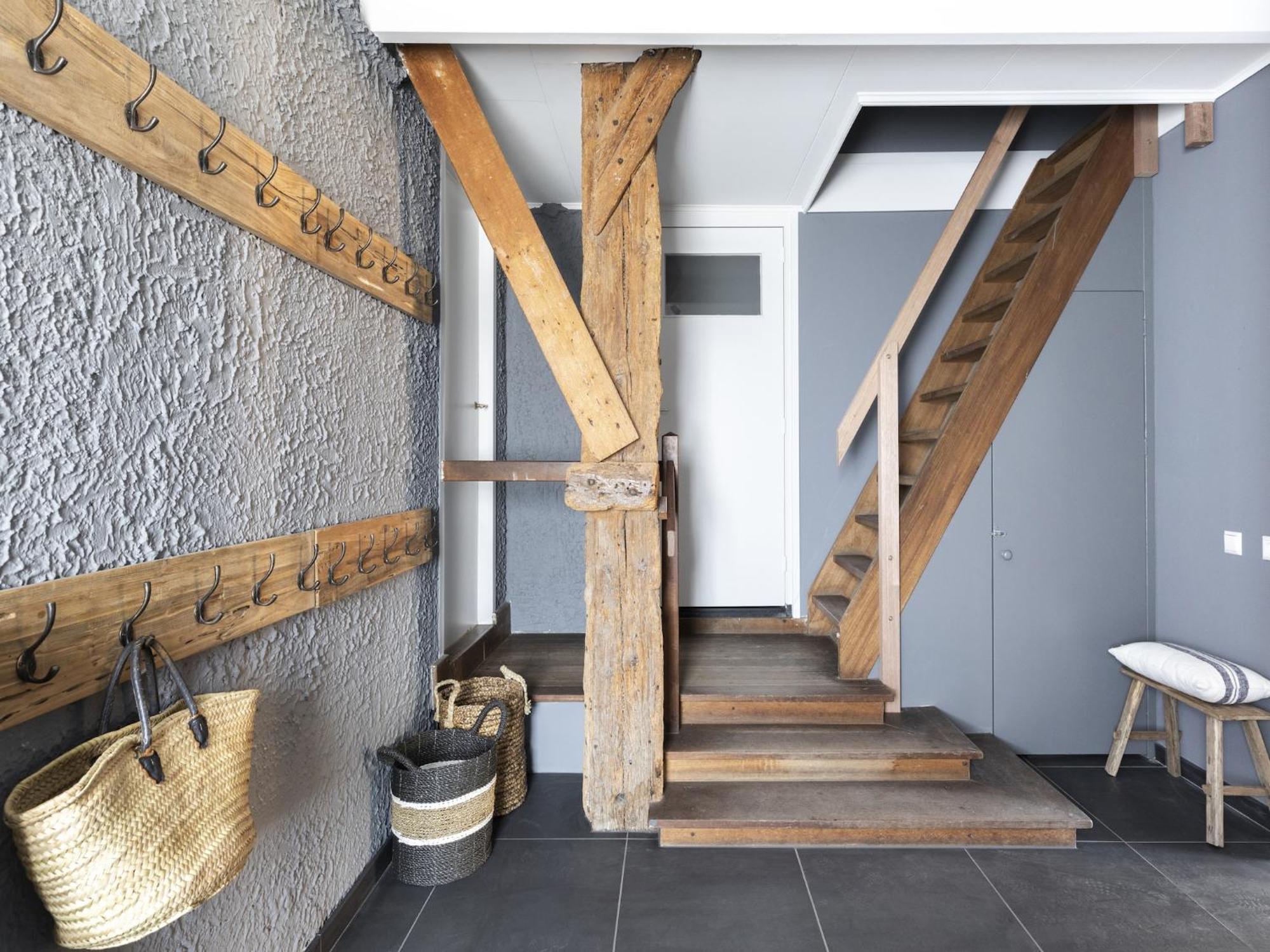 Luxuriously Restored Farmhouse With Trendy Interior Close To Sea And Forest 흐룻 외부 사진